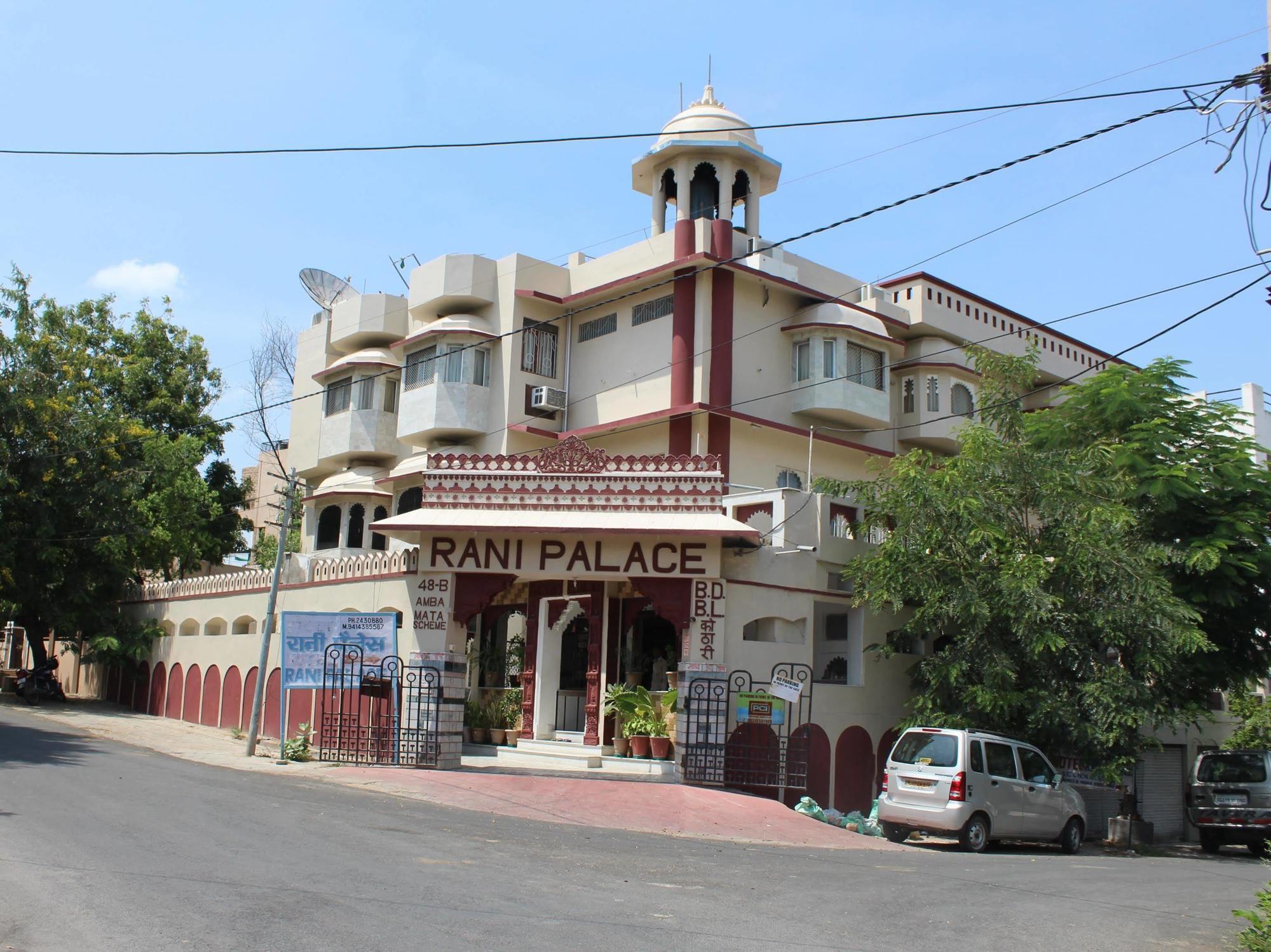 Hotel Rani Palace At Lake Fatehsagar Udaipur Exterior photo